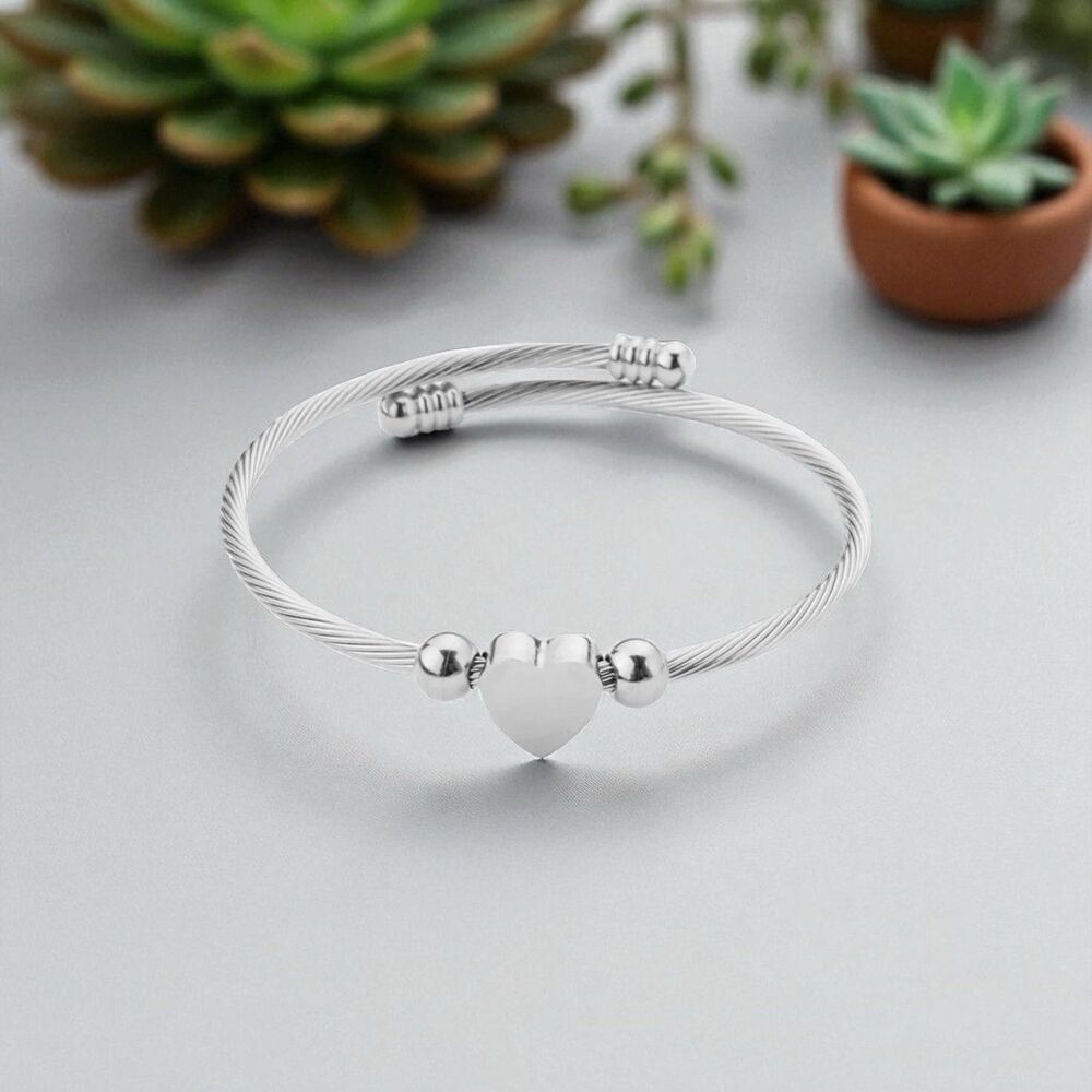 Fashion Heart Shape Titanium Steel Cuff Bracelet